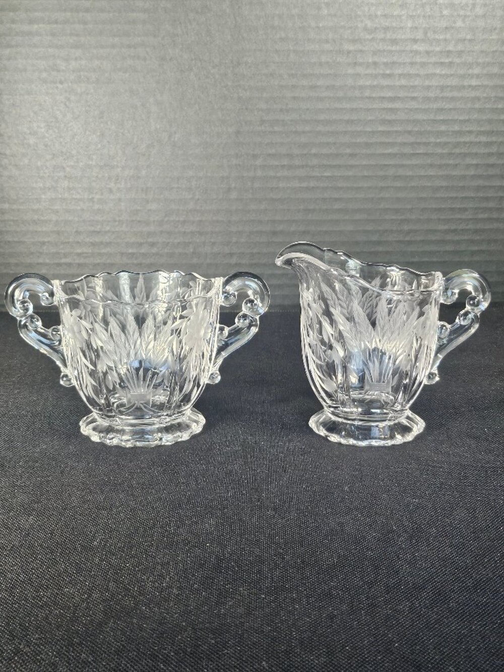 Fastoria? Elegant Crystal Glass Wheat Sheaf Bundle Etched Sugar & Creamer Set